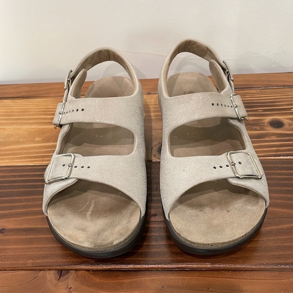 SAS Tripad Women's Size 10M Comfort Relaxed Leather Sandals Strap Buckles - Picture 3 of 14